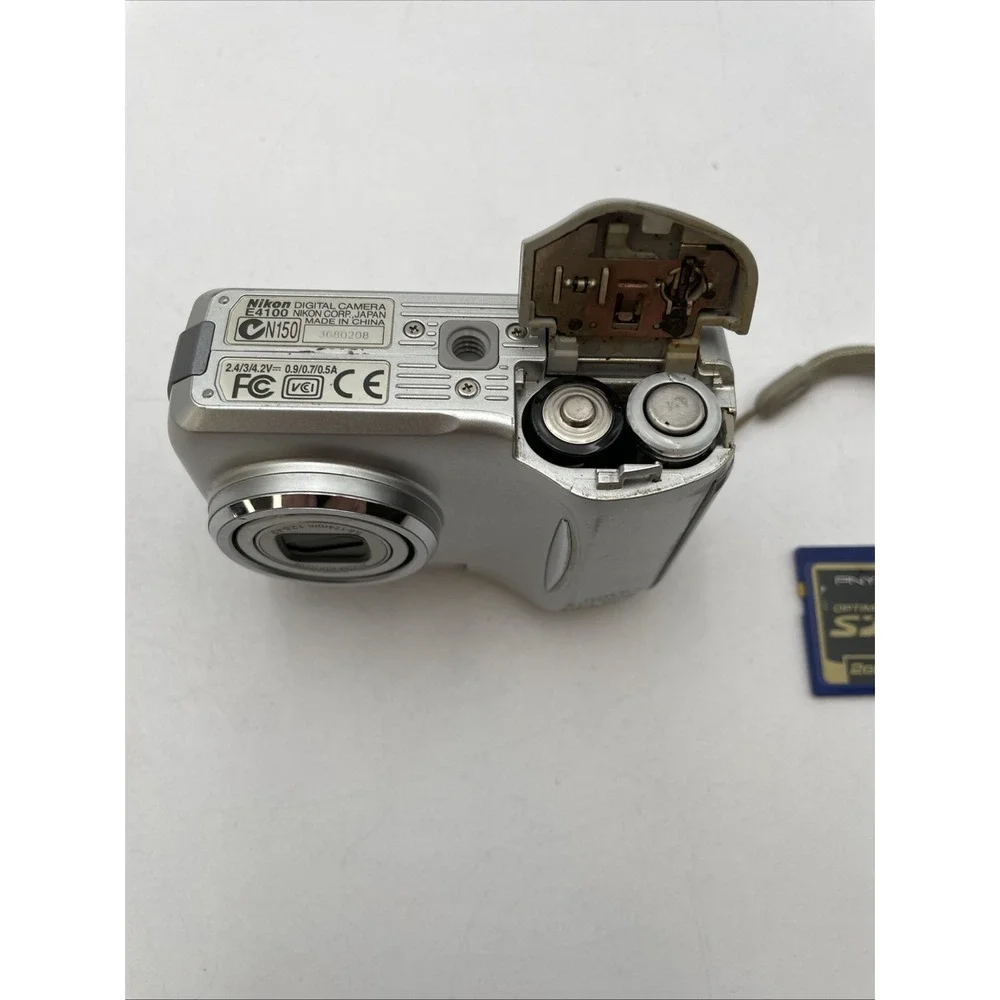 Nikon COOLPIX 4100 Compact Digital Camera JAPAN + 2GB SD Memory Card+Free Ship